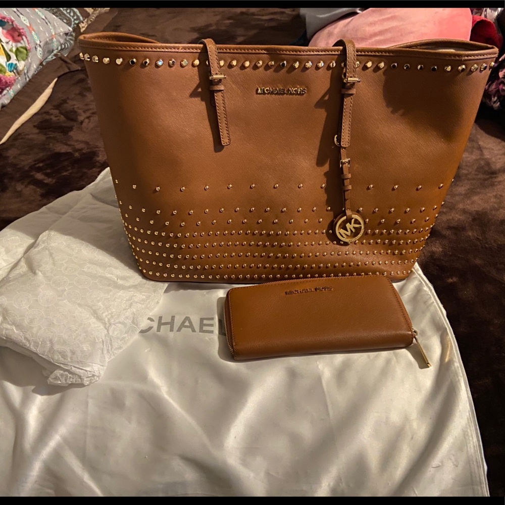 MK purse and wallet